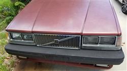 1986Volvo740Front